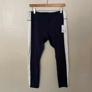 Women's Black & White Side-Stripe Leggings